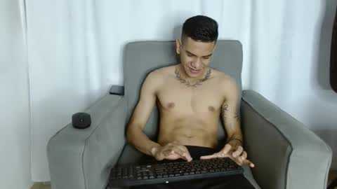 Snapshot of danisex_1 chatting on April 22, 2026, 2:58 am danisex_1 online show from April 22, 2026, 2:58 am
