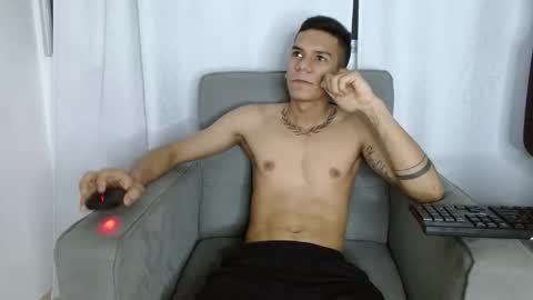 Snapshot of danisex_1 chatting on April 26, 2026, 2:53 am danisex_1 online show from April 26, 2026, 2:53 am