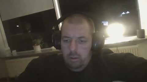 danishman1980 online show from December 31, 2024, 1:36 am