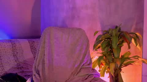 danita_veelz online show from June 3, 2026, 6:57 pm
