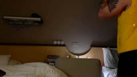 dankfuckcouple online show from December 10, 2024, 1:22 am