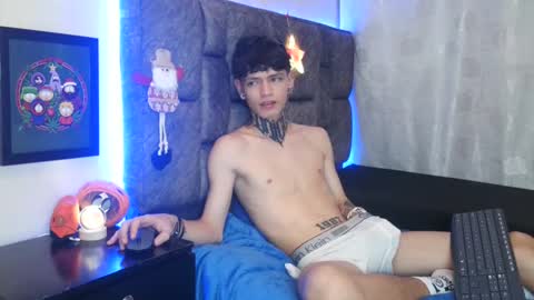 Snapshot of dann_brown chatting on December 18, 2024, 4:20 am Dann Brown online show from December 18, 2024, 4:20 am