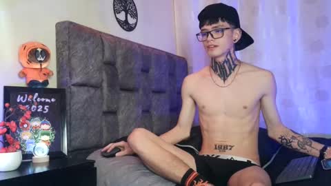 Snapshot of dann_brown chatting on February 5, 2025, 2:08 am Dann Brown online show from February 5, 2025, 2:08 am