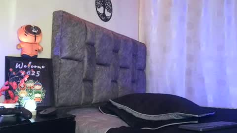 Snapshot of dann_brown chatting on February 11, 2025, 9:14 pm Dann Brown online show from February 11, 2025, 9:14 pm