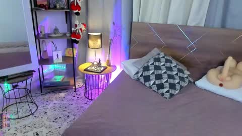 Dannacastle online show from November 14, 2025, 4:44 am