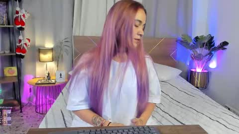 Dannacastle online show from November 25, 2025, 5:07 am