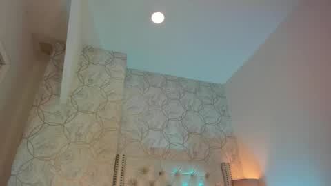 Danna online show from April 9, 2026, 10:42 am