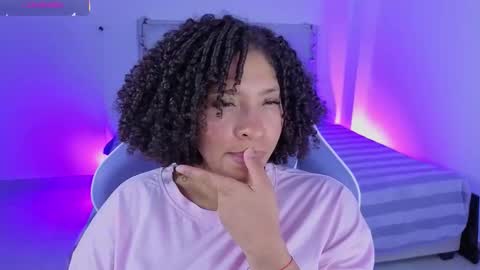 Snapshot of danna_berry chatting on October 22, 2025, 4:40 pm DannaBerry online show from October 22, 2025, 4:40 pm