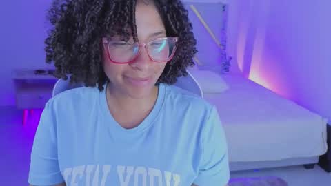 Snapshot of danna_berry chatting on October 29, 2025, 4:09 pm DannaBerry online show from October 29, 2025, 4:09 pm