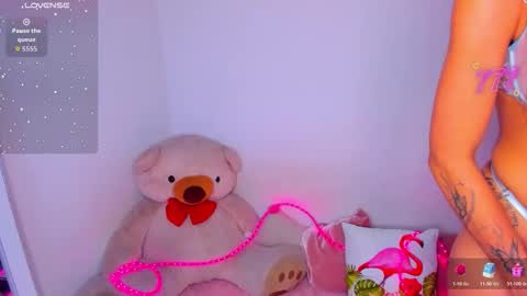 Snapshot of danna_rhodesx chatting on April 25, 2026, 7:11 am Danna Rhodes online show from April 25, 2026, 7:11 am