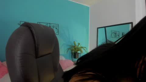 Snapshot of danna_said chatting on June 24, 2026, 2:05 pm Danna online show from June 24, 2026, 2:05 pm