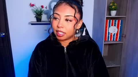 Snapshot of danna_schmidt23 chatting on June 6, 2026, 9:03 am Danna online show from June 6, 2026, 9:03 am