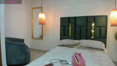 Snapshot of dannaa_williams chatting on October 14, 2025, 11:22 am Danna online show from October 14, 2025, 11:22 am