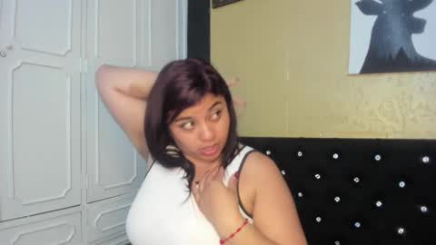 Snapshot of dannagarza chatting on February 8, 2025, 4:03 am Danna Garza online show from February 8, 2025, 4:03 am