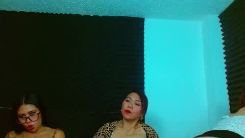 Snapshot of dannamomcerrat chatting on January 21, 2025, 4:21 am dannamomcerrat online show from January 21, 2025, 4:21 am