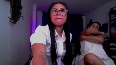 Snapshot of dannamomcerrat chatting on February 3, 2025, 12:25 am dannamomcerrat online show from February 3, 2025, 12:25 am