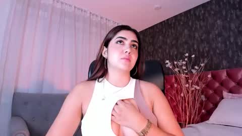 Danna online show from November 22, 2025, 2:27 pm