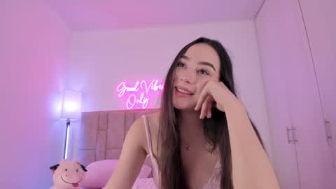 Snapshot of dannate1 chatting on January 30, 2025, 11:55 pm danna online show from January 30, 2025, 11:55 pm