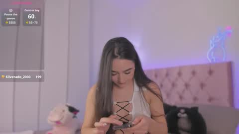 Snapshot of dannate1 chatting on December 18, 2025, 10:27 pm danna online show from December 18, 2025, 10:27 pm