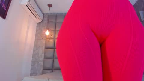 Snapshot of dannavelvet chatting on February 14, 2026, 11:51 am Danna online show from February 14, 2026, 11:51 am