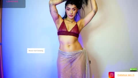 Danna Wells online show from March 27, 2026, 11:04 pm