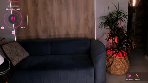  Dannie  online show from April 11, 2026, 9:19 pm