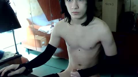 HilmarZ online show from February 9, 2025, 6:47 pm