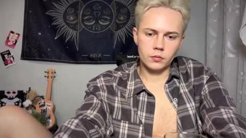 danny online show from October 24, 2025, 7:54 pm