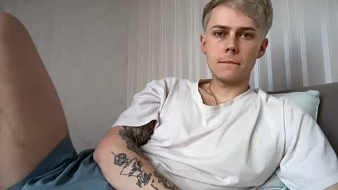 Snapshot of danny_love01 chatting on April 13, 2026, 2:33 pm danny online show from April 13, 2026, 2:33 pm