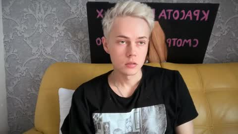 Snapshot of danny_love01 chatting on May 3, 2026, 11:16 am danny online show from May 3, 2026, 11:16 am