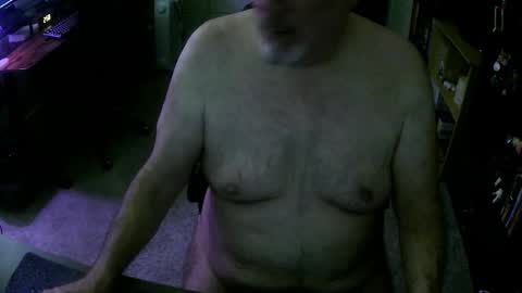 Snapshot of dannybear chatting on February 11, 2026, 9:58 am Danny bear online show from February 11, 2026, 9:58 am