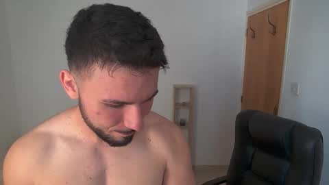 dannyboy_x_ online show from October 22, 2025, 9:31 am