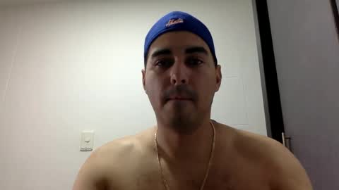 Snapshot of dannyhot9 chatting on January 4, 2025, 2:56 pm Dannyhot9 online show from January 4, 2025, 2:56 pm