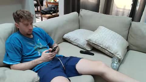 Snapshot of dannythreeyway chatting on December 4, 2025, 7:33 pm DannyThreeWay online show from December 4, 2025, 7:33 pm