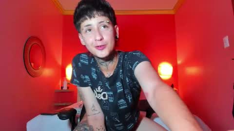 Snapshot of dante_bieber chatting on November 2, 2025, 3:47 pm dante online show from November 2, 2025, 3:47 pm