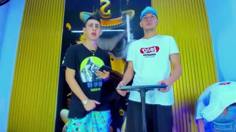 dante_brown1 online show from December 15, 2025, 5:01 am