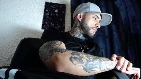 dante_d_angelo_ online show from October 23, 2025, 10:08 pm
