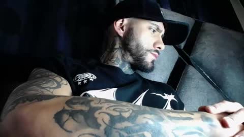 dante_d_angelo_ online show from April 16, 2026, 8:53 pm