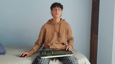 Dante online show from October 20, 2025, 3:34 pm