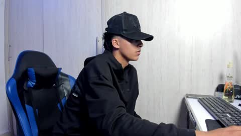 Snapshot of dante_martinez1 chatting on April 9, 2026, 8:36 pm dante_martinez1 online show from April 9, 2026, 8:36 pm