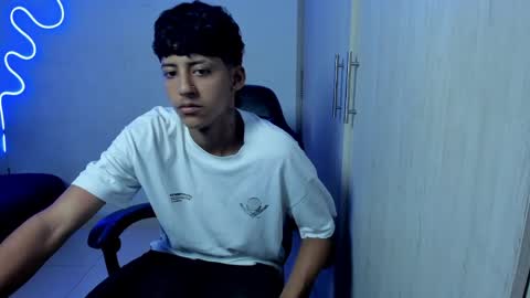 Snapshot of dante_martinez1 chatting on April 11, 2026, 8:46 pm dante_martinez1 online show from April 11, 2026, 8:46 pm