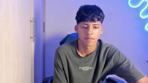 Snapshot of dante_martinez1 chatting on April 17, 2026, 10:24 pm dante_martinez1 online show from April 17, 2026, 10:24 pm