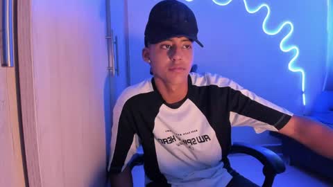 Snapshot of dante_martinez1 chatting on April 20, 2026, 7:26 pm dante_martinez1 online show from April 20, 2026, 7:26 pm