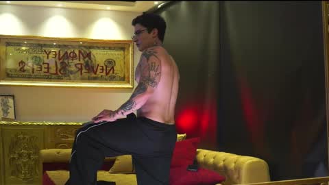 Snapshot of dantecoppolaa chatting on December 18, 2025, 12:17 am Dante coppola online show from December 18, 2025, 12:17 am