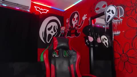 Snapshot of dantehellsingx chatting on November 17, 2025, 2:28 am dantehellsingx online show from November 17, 2025, 2:28 am