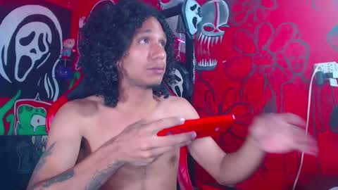 Snapshot of dantehellsingx chatting on November 27, 2025, 2:02 am dantehellsingx online show from November 27, 2025, 2:02 am