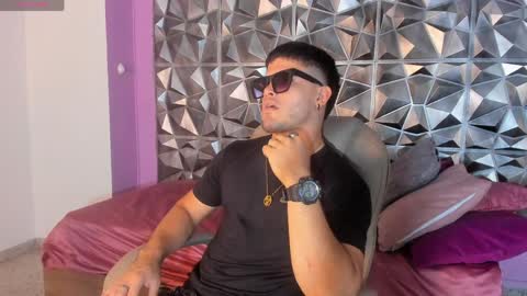 Snapshot of dantetargaryen chatting on April 3, 2026, 7:12 pm Dante online show from April 3, 2026, 7:12 pm