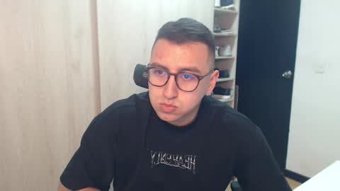 dantevesper online show from March 10, 2026, 1:43 am