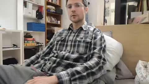 Snapshot of dantheman233 chatting on December 1, 2024, 11:36 pm Daniel online show from December 1, 2024, 11:36 pm