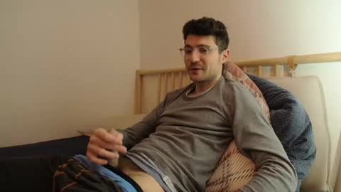 Snapshot of dantheman233 chatting on December 27, 2024, 9:22 pm Daniel online show from December 27, 2024, 9:22 pm